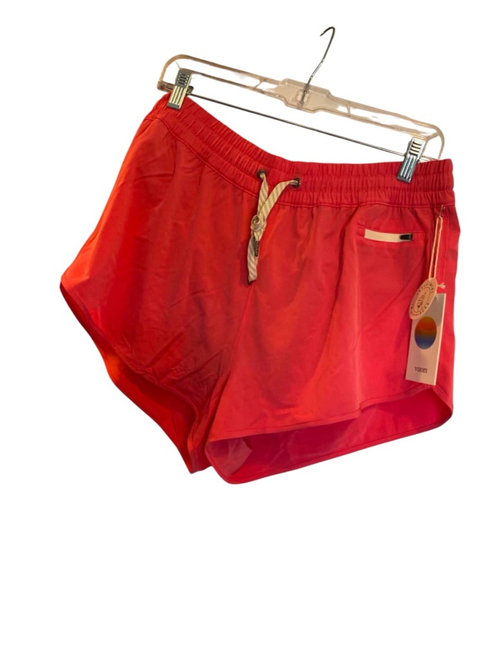 NWT Vuori clementine shorts SUNSET PINK Size L